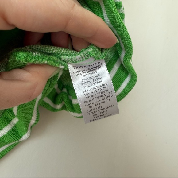 Trina Turk Simona Billie Jean Green Pattern Short-Sleeve Crop Top XS - Picture 9 of 10